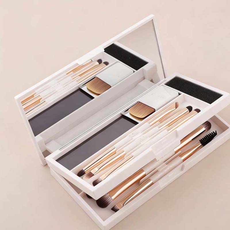 Alles-in-één draagbare make-upborstelset