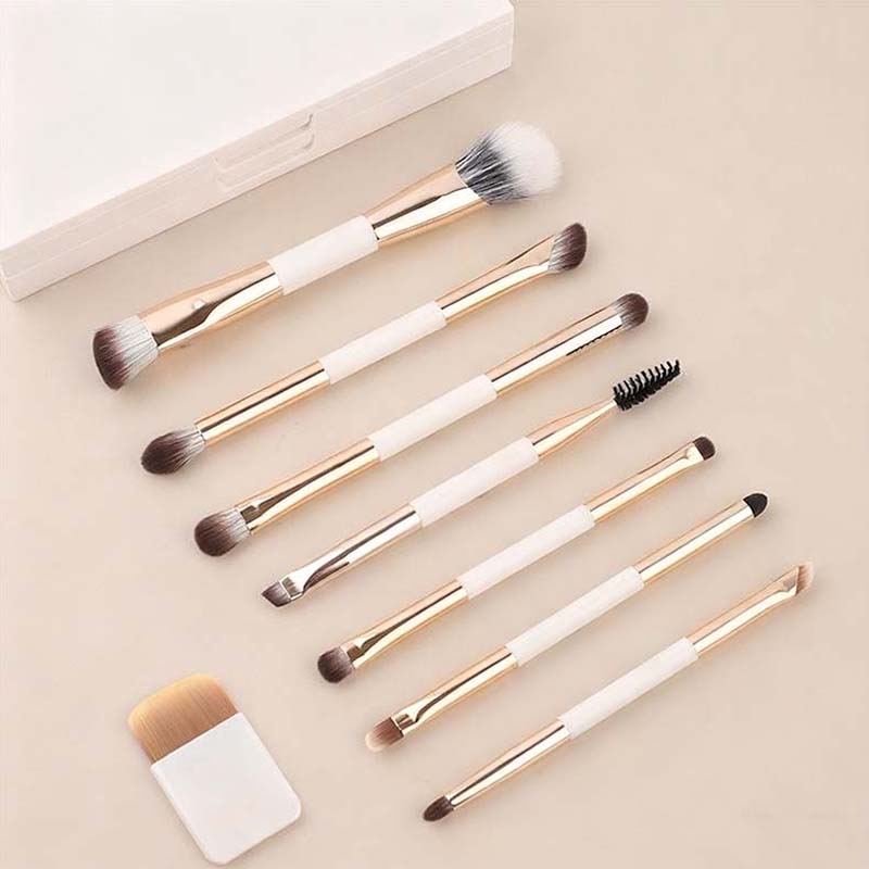 Alles-in-één draagbare make-upborstelset