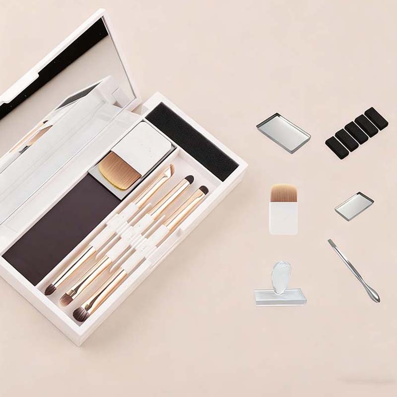 Alles-in-één draagbare make-upborstelset