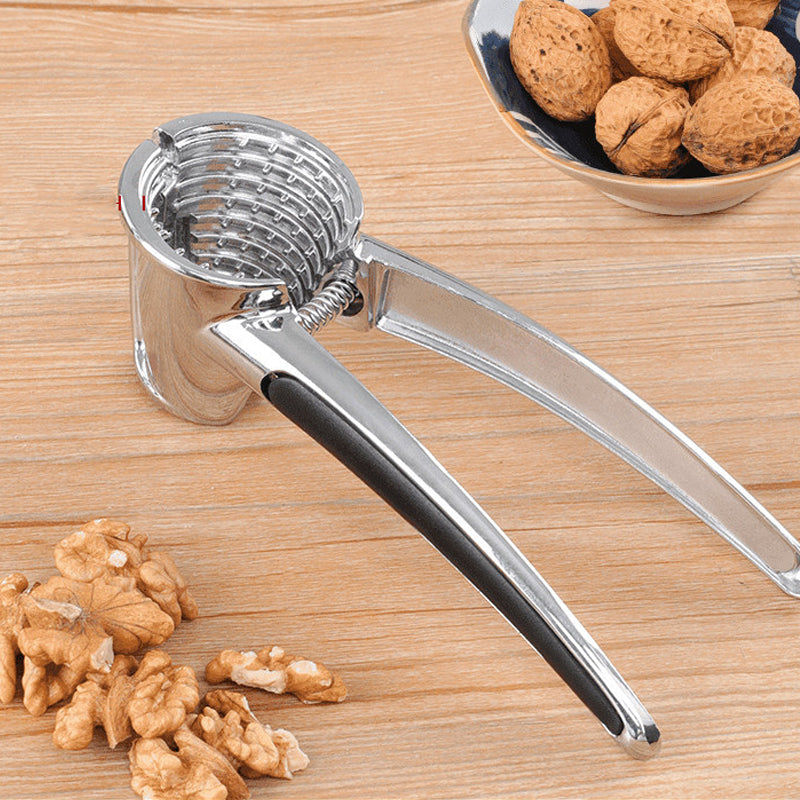 Zwaar uitgevoerde notenkraker met trechterontwerp