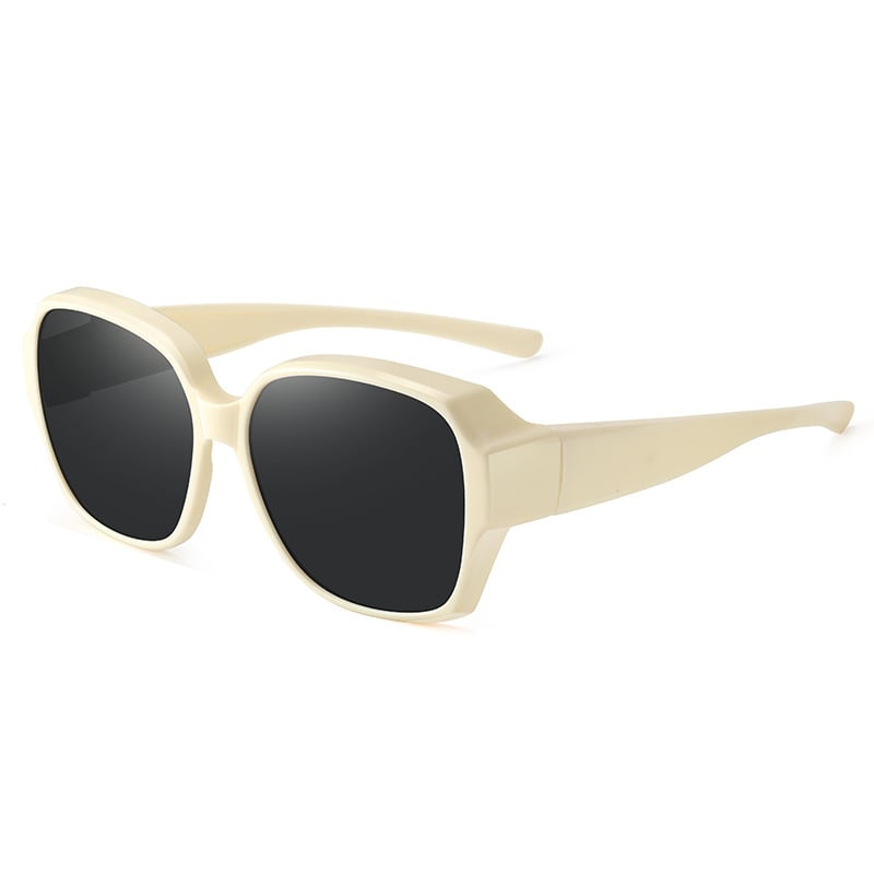 ☀️ Fit Over zonnebril met UV400 – draag hem over je normale bril, ideaal voor autorijden en wandelen.