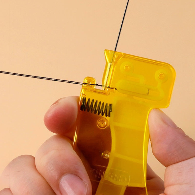 Hulpstuk voor het inrijgen van naalden