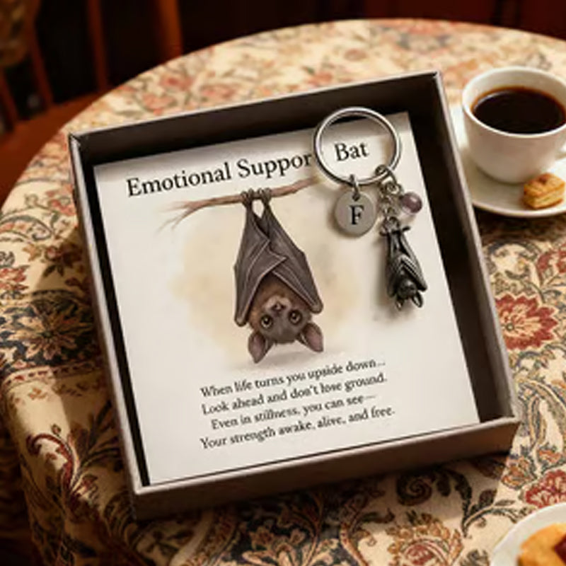 🦇 Black Friday: 50% KORTING op onze “Emotional Support Bat”! ❤️