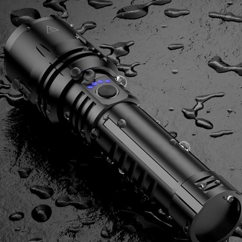 Krachtige LED-laserzaklamp met zoomfunctie