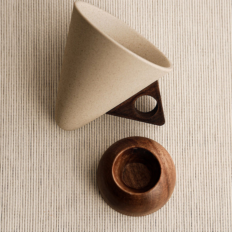 ☕ 50% Nieuwjaarskorting! Vintage koffiemok met houten handvat & schotel – stevig, uniek & perfect voor thuis of kantoor! 🎁✨