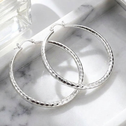 Diamantgeslepen oorringen voor dames
