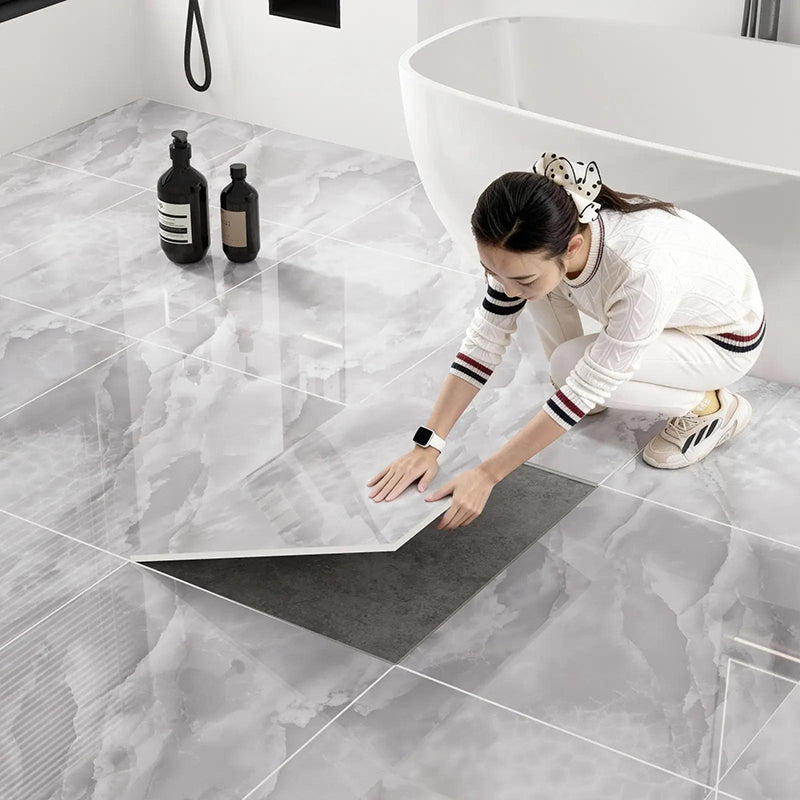 🧱 TIJDELIJK 50% KORTING! ✨ Zelfklevende vloertegels – Verdikt, waterdicht, eenvoudig aan te brengen ✨