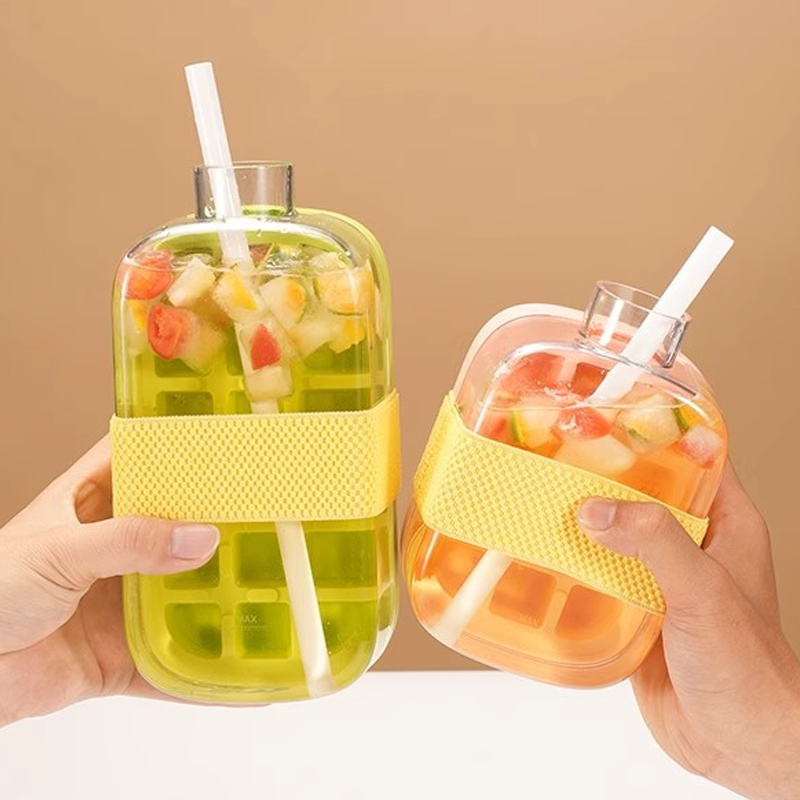 🍶🧊 50% KORTING! Alsof je een barman in je fles hebt! Deze 2-in-1 ice maker bottle koelt je water en maakt ijsblokjes met één druk – geen geknoei met ijsvormen, geen gesmolten troep, alleen ijskoude perfectie!