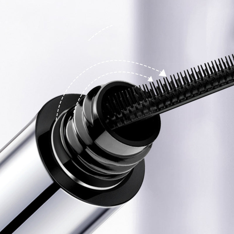 🌟 Eén laagje, hele dag krul – waterproof, smudgeproof en moeiteloos mooi.