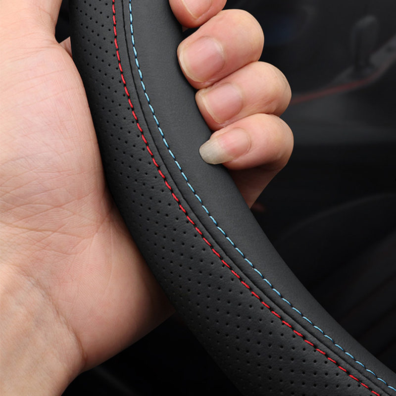 🚗 50% korting! Ultra-dunne stuurwielhoes – 2 mm PU-leer, ademend geperforeerd & antislip binnenvoering. Comfort & controle het hele jaar door – 38 cm! ✨